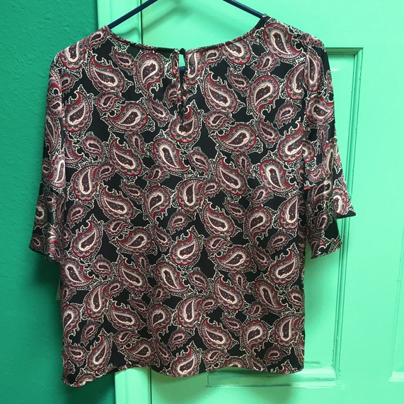 NWT Vince Camuto Bell Sleeve Blouse - Picture 3 of 3